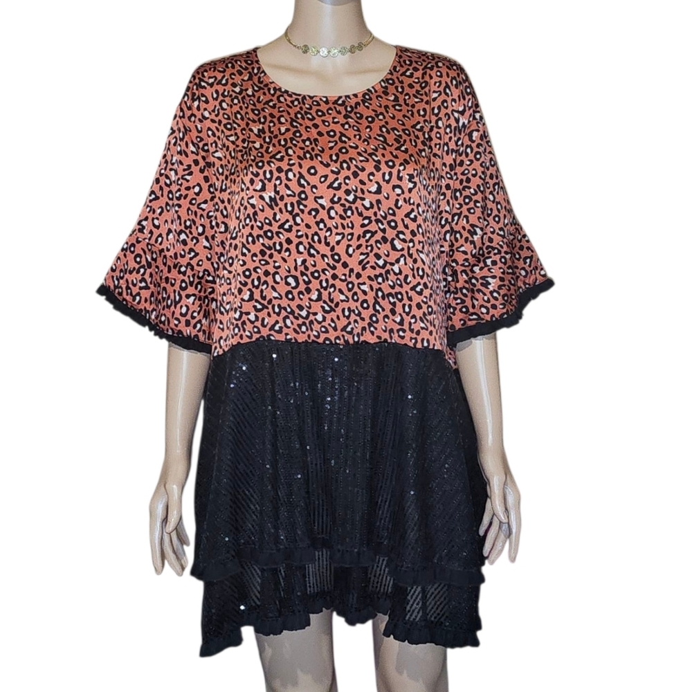 NWT Sunshine & Rodeos Animal Print Top w/ Sequins - 2XL